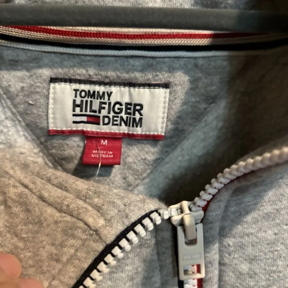 Tommy Hilfiger Denim Big Logo Men's Light Gray 1/4 Zip Sweater‎ Fleece Medium